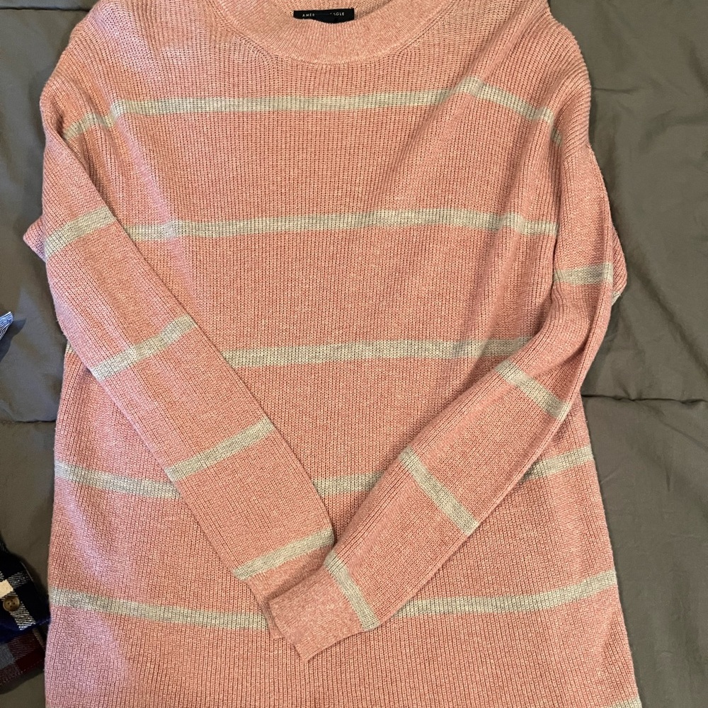 American Eagle sweater